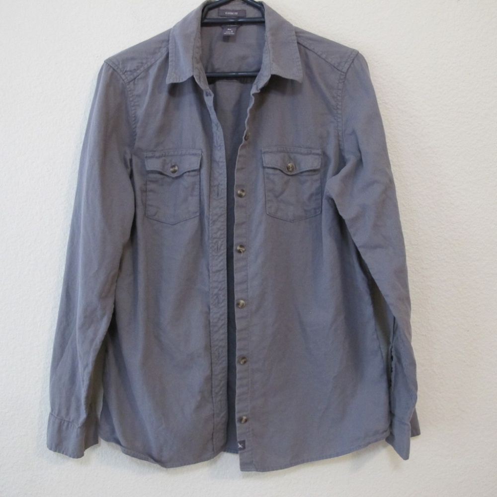 Eddie Bauer Everyday Classic Fit Long-Sleeve Cotton Shirt